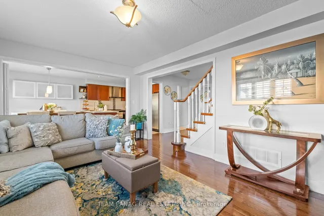 Additional image 14 of 22 Coachlight Cres