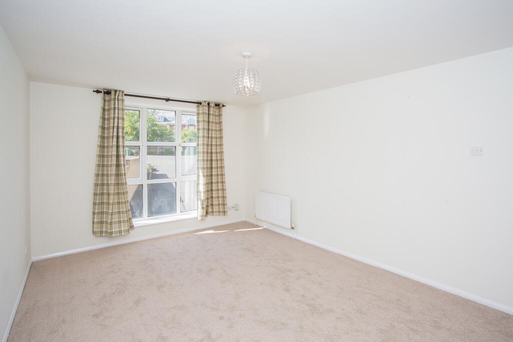 Additional image 7 of Gatcombe Court, Dexter Close, St Albans, Herts, AL1