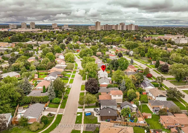 Additional image 44 of 12 Lorraine Cres