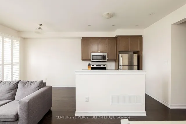 Additional image 10 of 202 Sky Harbour Dr