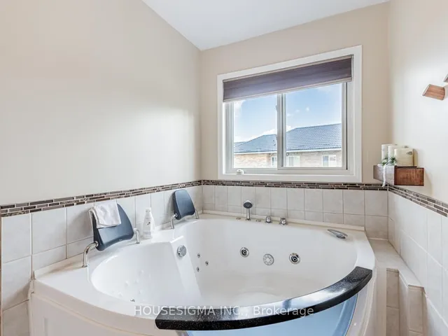 Additional image 24 of 415 Hillbury Dr