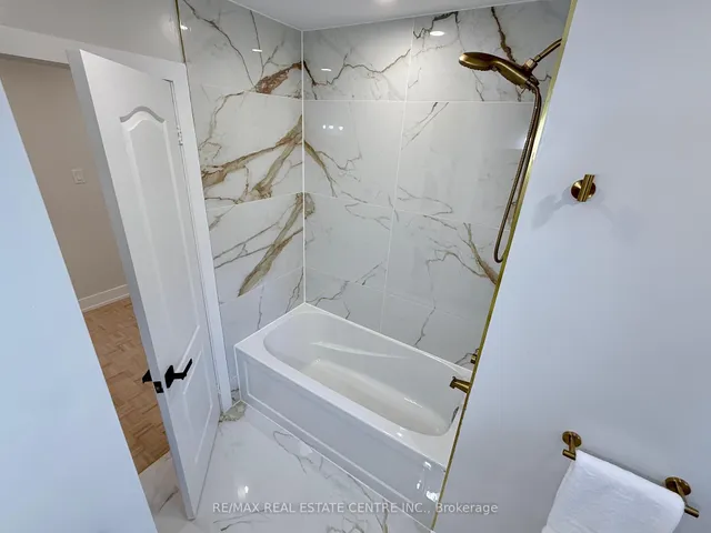 Additional image 20 of 1215 Larny Crt