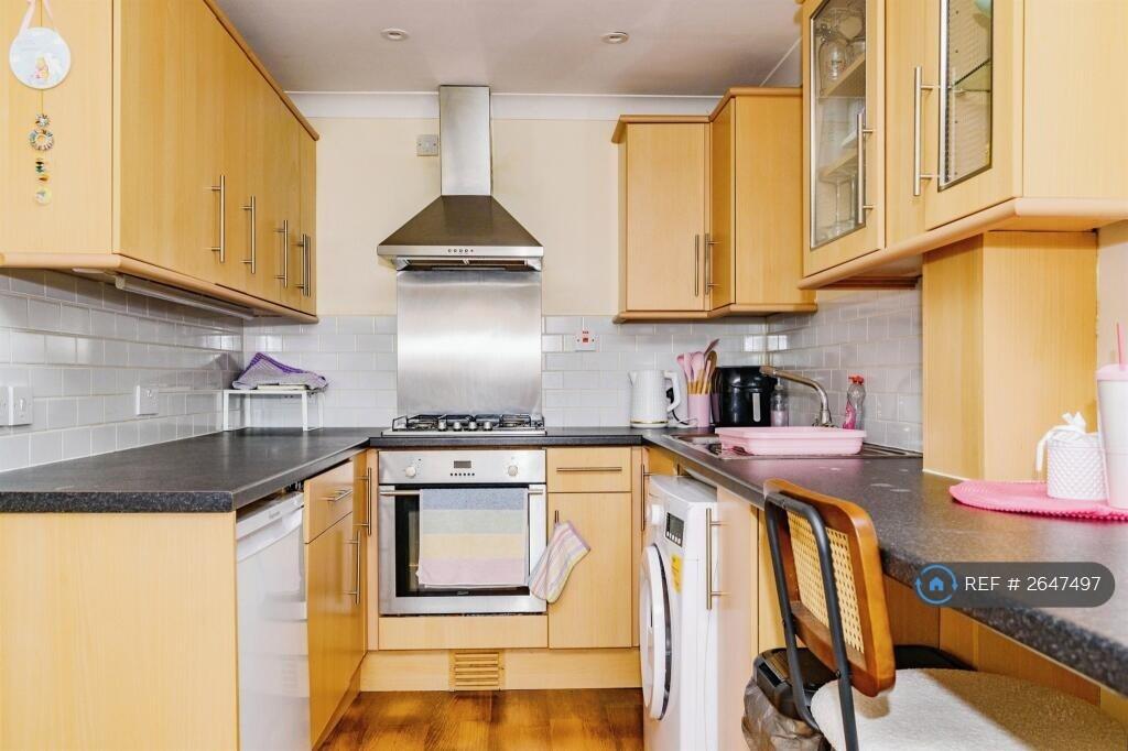 Additional image 4 of St Annes Road, London Colney, AL2