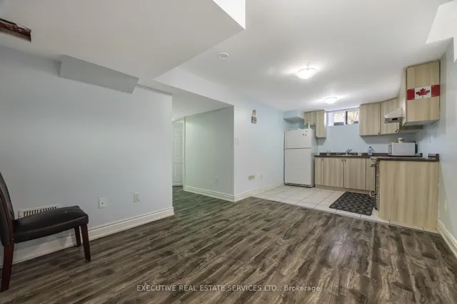 Additional image 38 of 43 Susan Ave