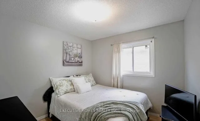 Additional image 30 of 114 Toba Cres