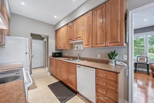 Additional image 14 of 300 Ravineview Way Unit 33