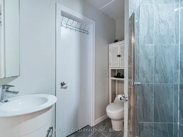 Additional image 19 of 30 Longbourne Cres