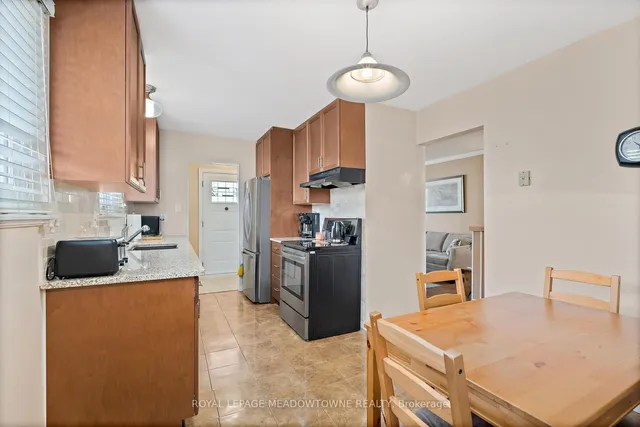 Additional image 13 of 73 Jefferson Rd