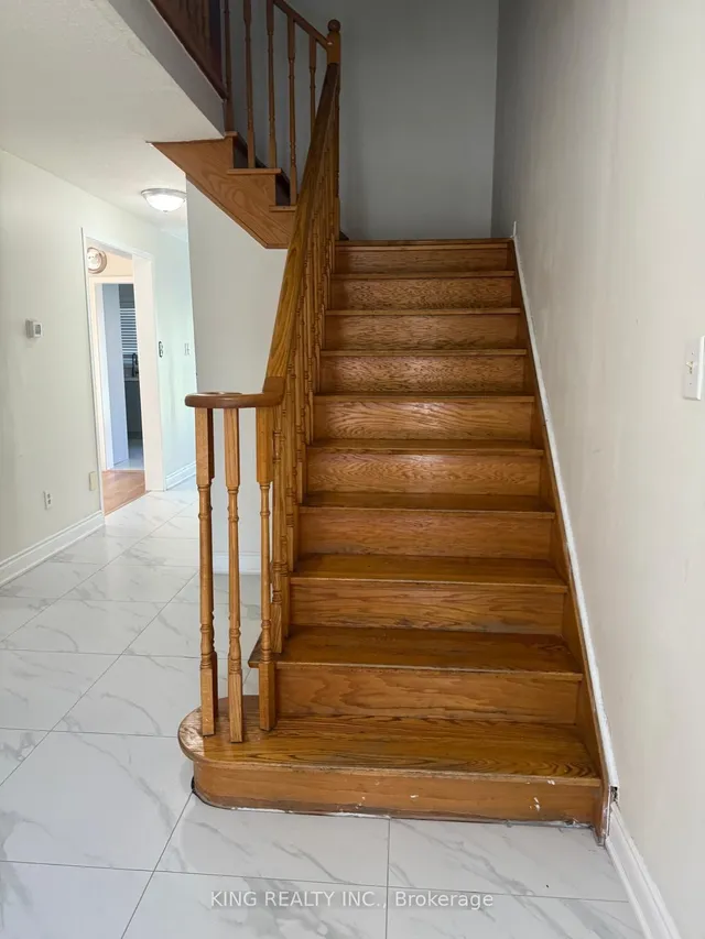 Additional image 7 of 43 Cranberry Cres