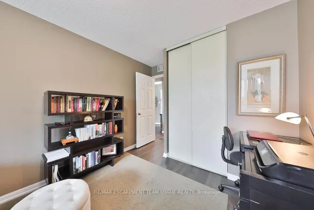 Additional image 24 of 1230 Marlborough Crt Unit 305