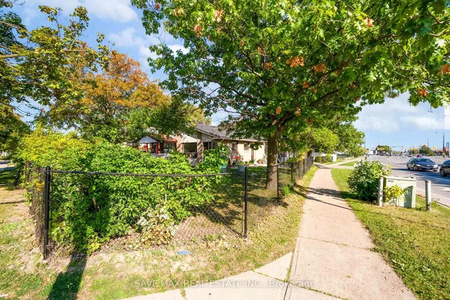 Additional image 46 of 93 Archdekin Dr