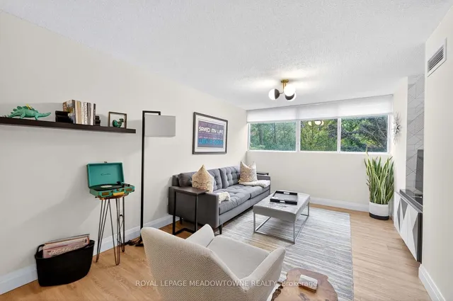 Additional image 9 of 3695 Kaneff Cres Unit 102