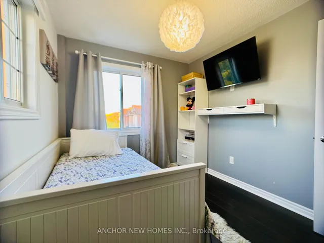 Additional image 32 of 85 Ozner Crt