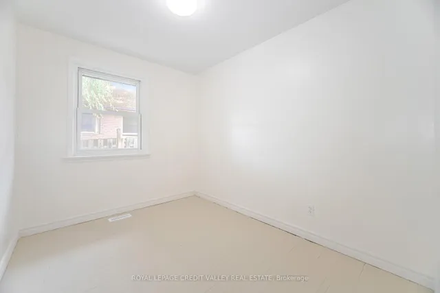 Additional image 24 of 36 Autumn Blvd