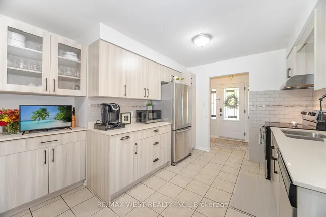 Additional image 12 of 17 Malcolm Cres