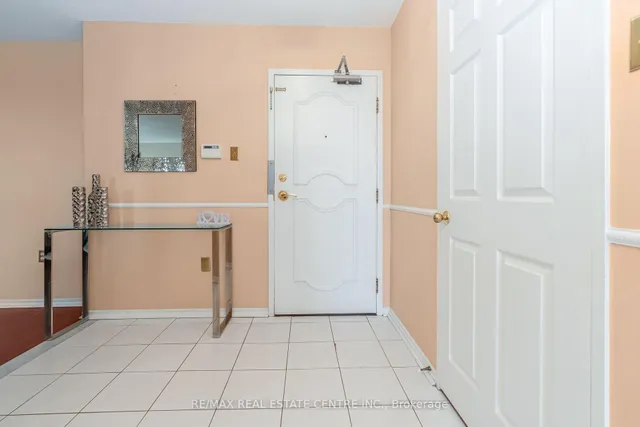 Additional image 6 of 20 Cherrytree Dr Unit 802