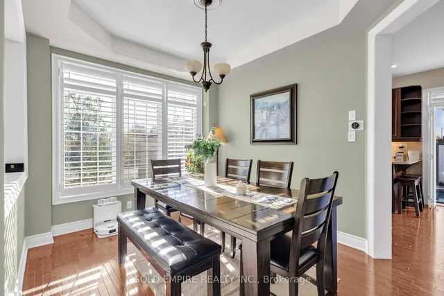 Additional image 9 of 33 Accent Circ