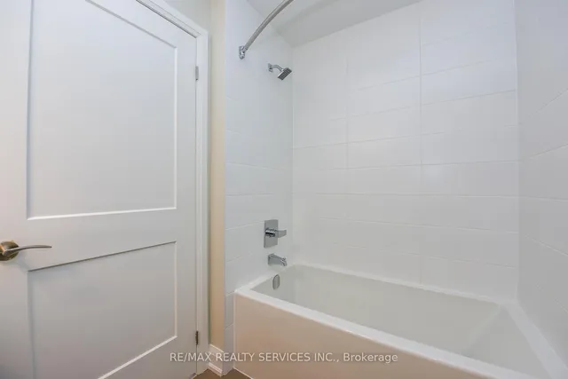 Additional image 4 of 15 Lynch St Unit 2103