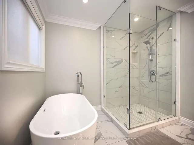 Additional image 31 of 2378 Wasaga Dr