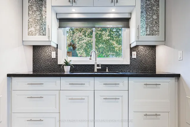 Additional image 4 of 618 Santee Gate