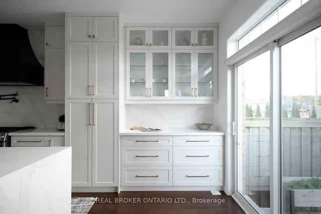 Additional image 8 of 40 Divinity Circ