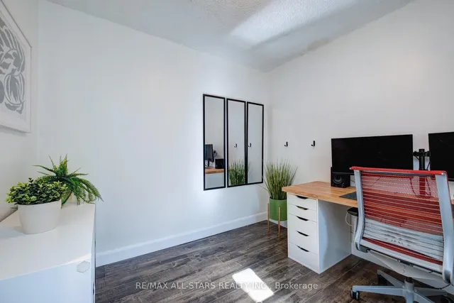 Additional image 15 of 1624 Bloor St Unit 61