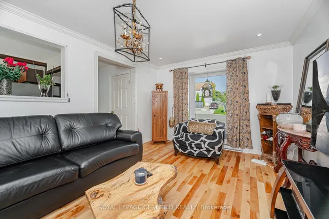 Additional image 12 of 13 Hilldowntree Tr