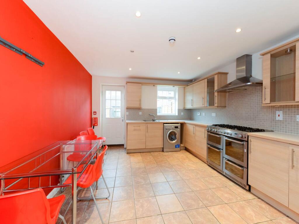 Additional image 9 of The Runway, Hatfield, Hertfordshire