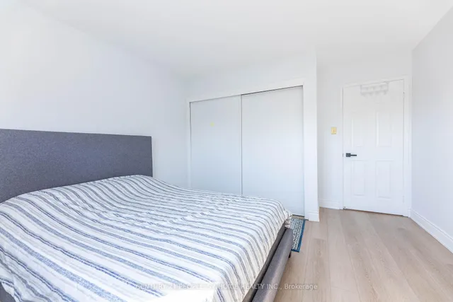 Additional image 33 of 365 Tailfeather Cres Unit 30