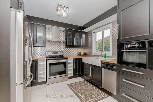 Additional image 8 of 2 Lake Louise Dr