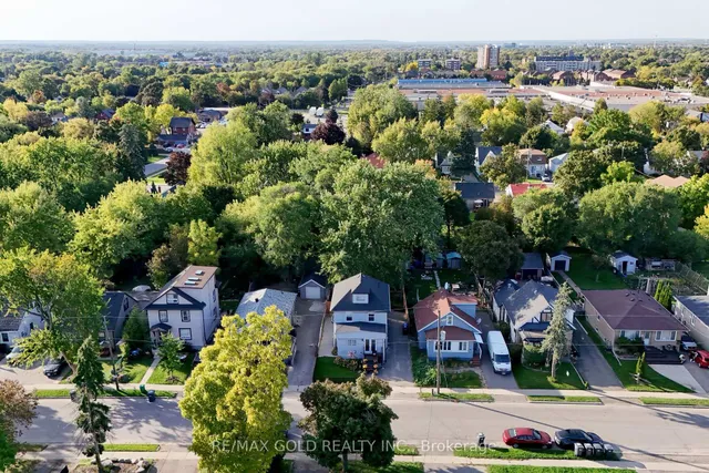 Additional image 36 of 28 Royce Ave