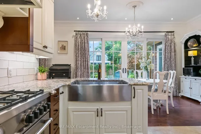 Additional image 11 of 2073 Deramore Dr