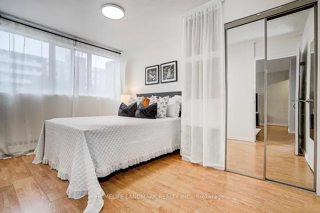 Additional image 23 of 1624 Bloor St Unit 65