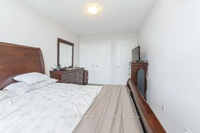 Additional image 30 of 4 FOLIAGE Dr