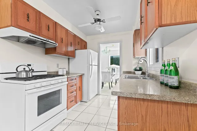 Additional image 11 of 67 Wildercroft Ave