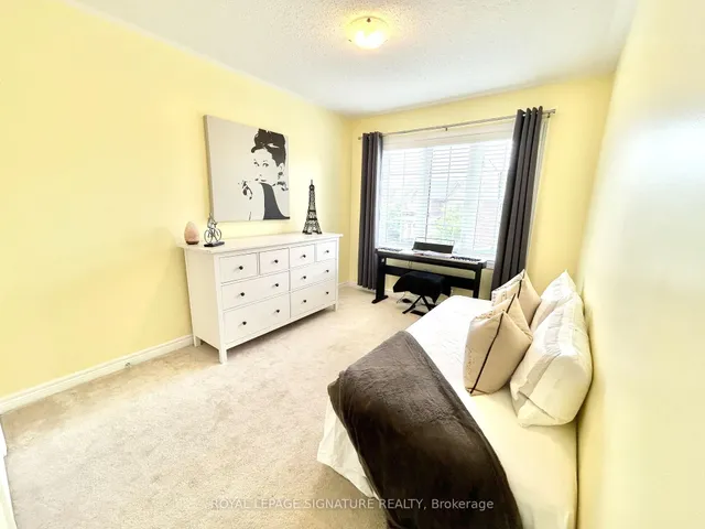 Additional image 15 of 10 Zanetta Cres