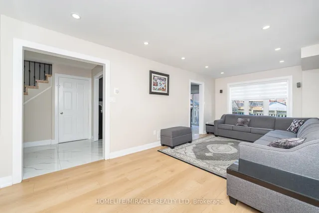 Additional image 20 of 8 Twin Pines Cres