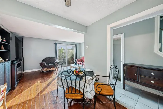 Additional image 16 of 31 Jacobs Sq
