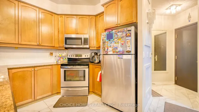 Additional image 12 of 80 Absolute Ave Unit 404