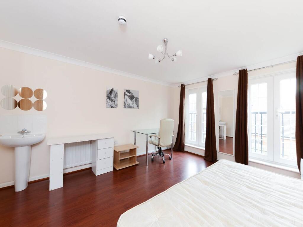 Additional image 20 of The Runway, Hatfield, Hertfordshire