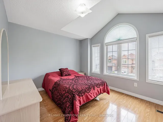 Additional image 25 of 14 Miramar St