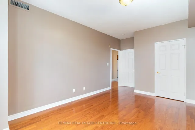 Additional image 21 of 2301 Parkhaven Blvd Unit 410