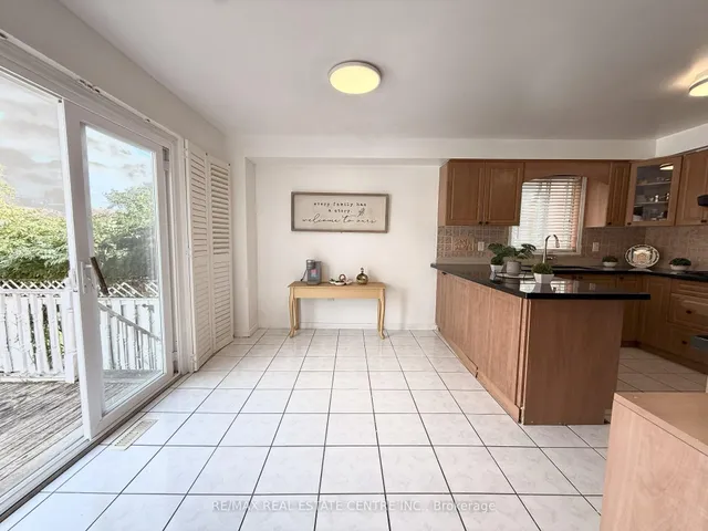 Additional image 31 of 84 Creditstone Rd