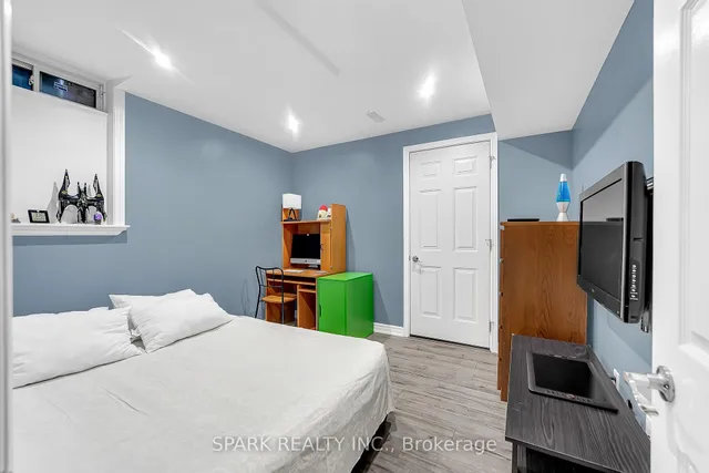 Additional image 33 of 52 Watsonbrook Dr