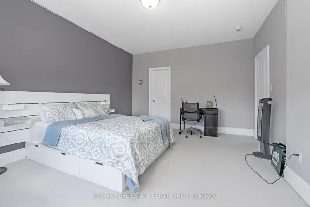 Additional image 27 of 102 Belladonna Circ