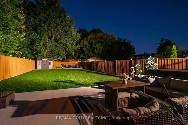Additional image 44 of 118 Fallingdale Cres