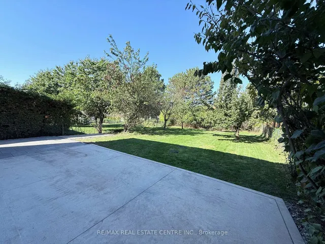 Additional image 44 of 1215 Larny Crt