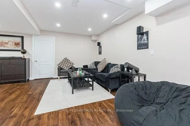 Additional image 39 of 4 FOLIAGE Dr