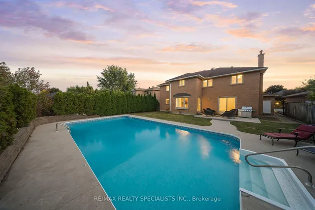 Additional image 25 of 24 Whitmore Crt