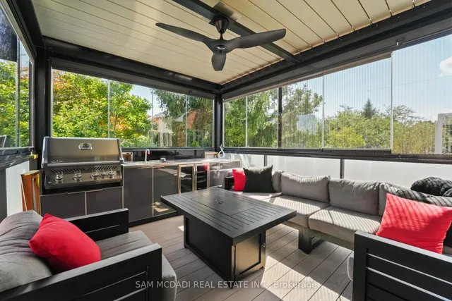 Additional image 23 of 385 Turnberry Cres
